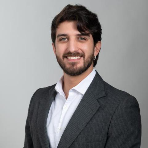 Armando Anzellini headshot